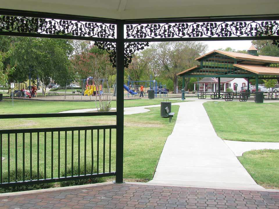 Central park pavilion in downtown Wylie